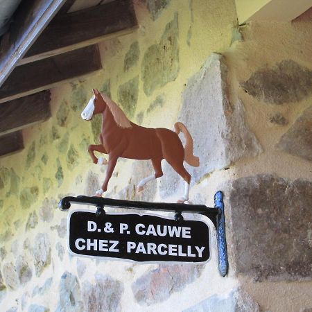 Bed and Breakfast La Vache Sur Le Toit Montagny  Esterno foto