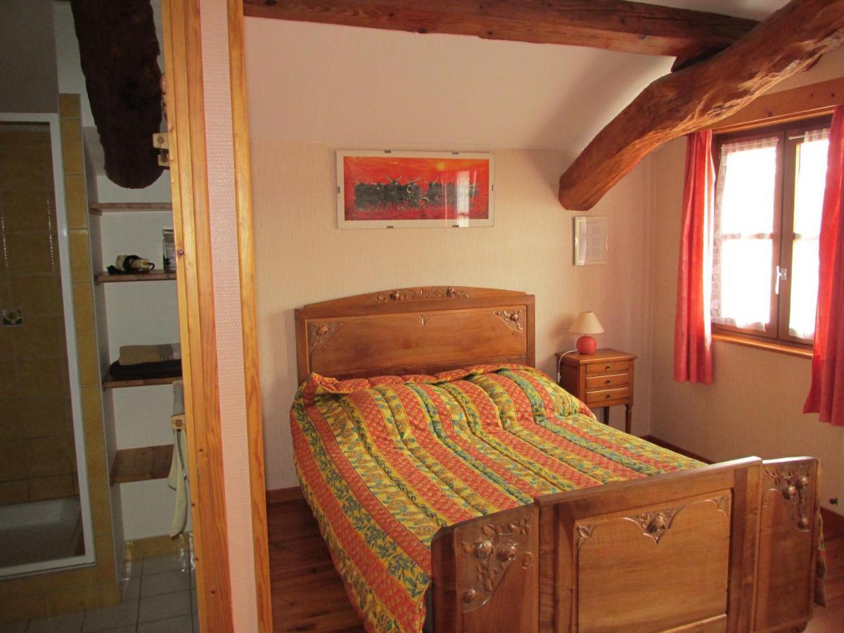 Bed and Breakfast La Vache Sur Le Toit Montagny  Esterno foto